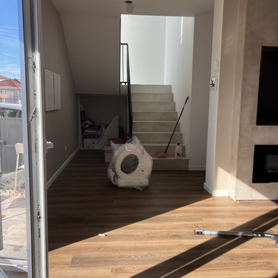 Acabamento perto escada