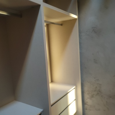 Montagem de roupeiros