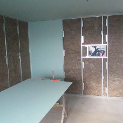 colocação de isolemento termico e acustico