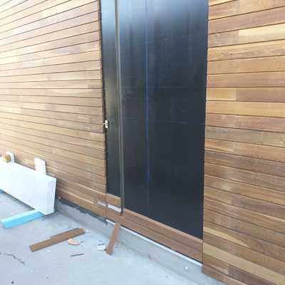 Deck em fachada Madeira de IPÊ