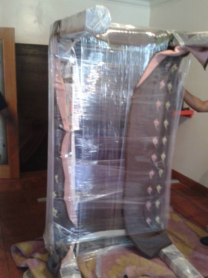 Móveis embalados e pretegidos