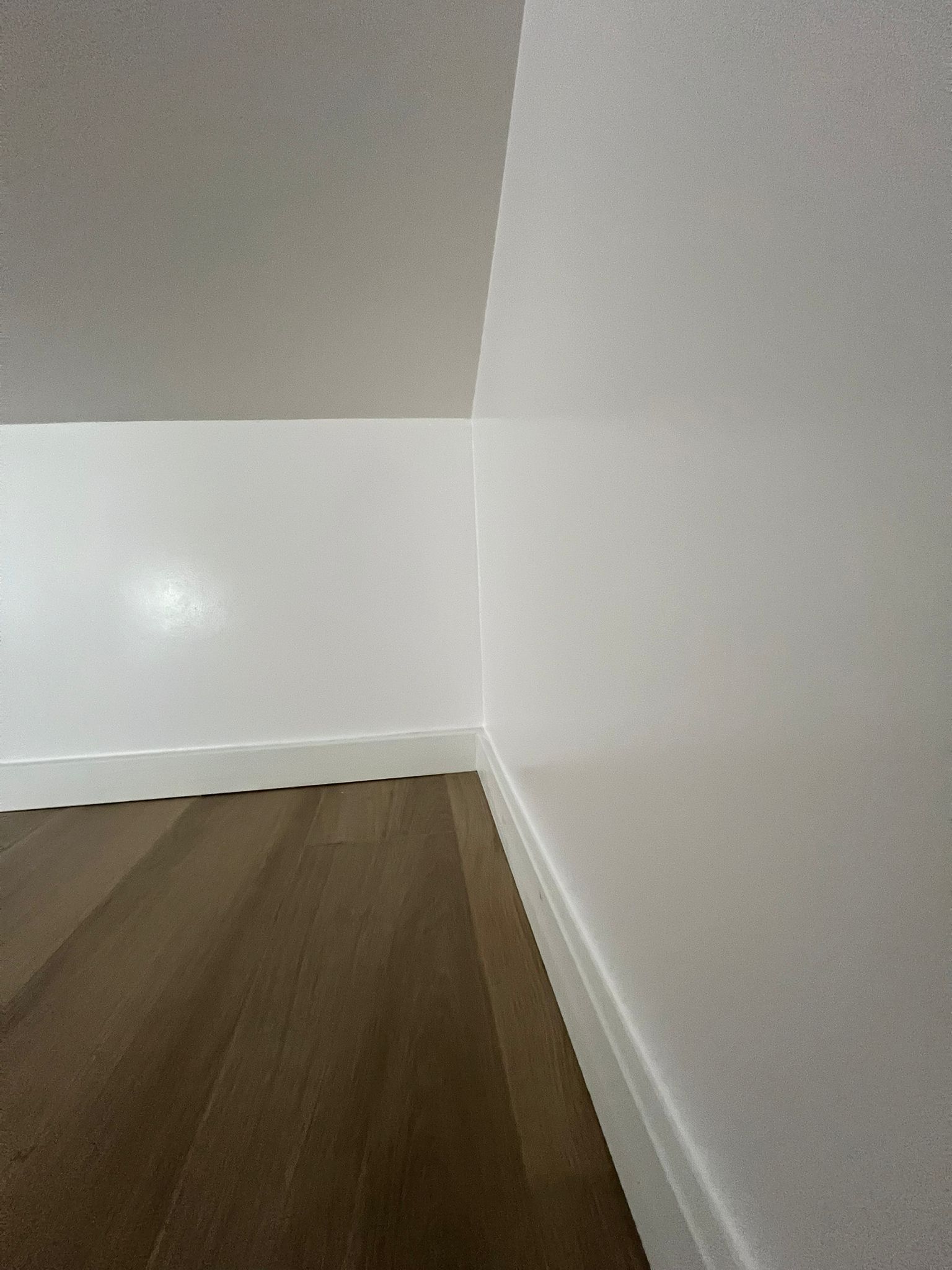 Construção de Sótão - Pintura interior