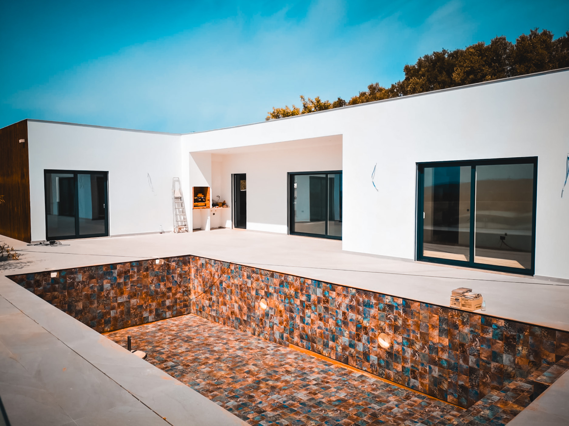 Casa moderna com piscina