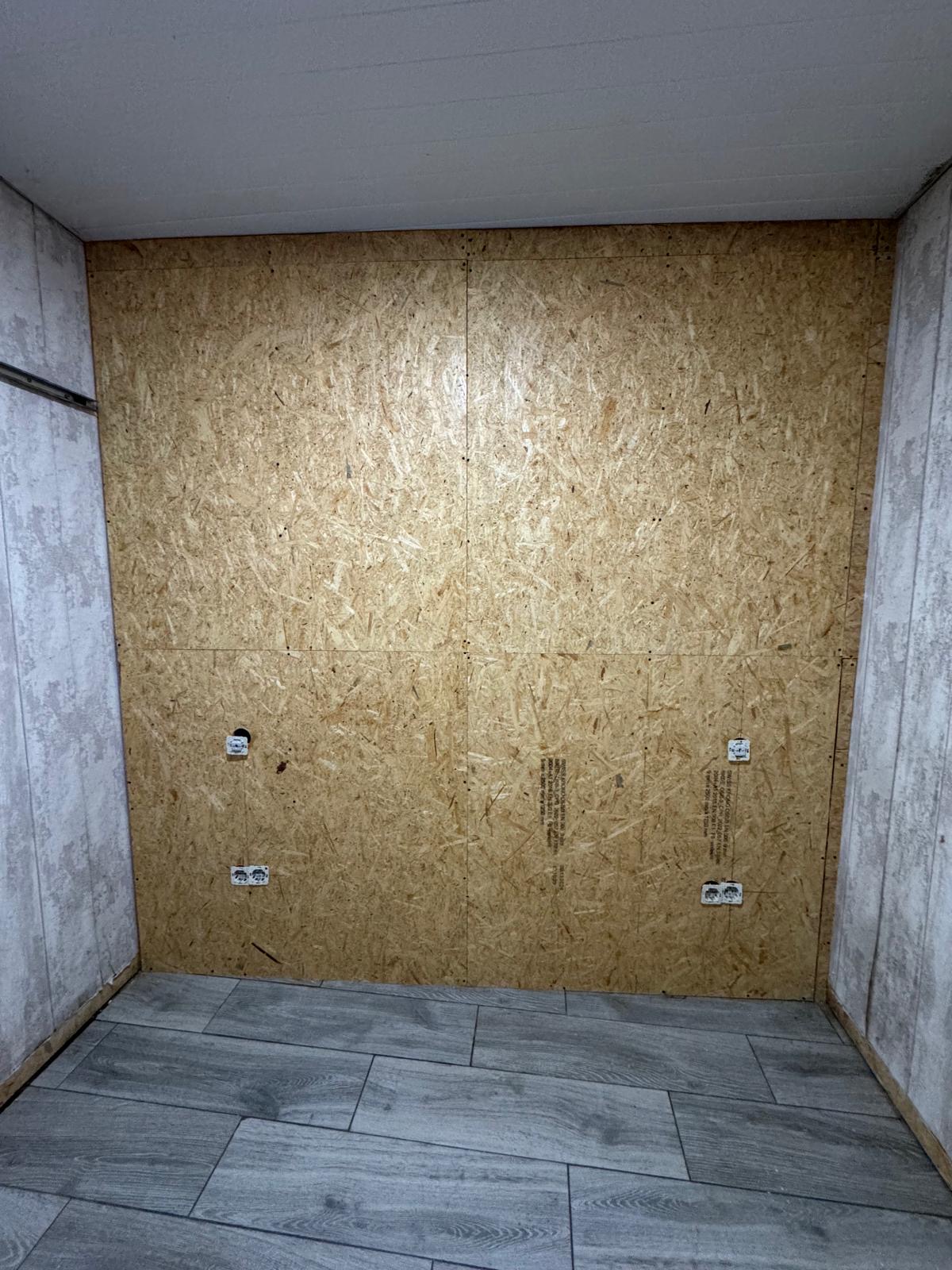 parede revestida em placa USB