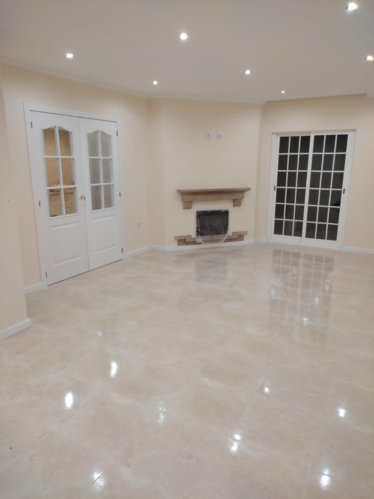 Mudança em lareira com recurso a pladur