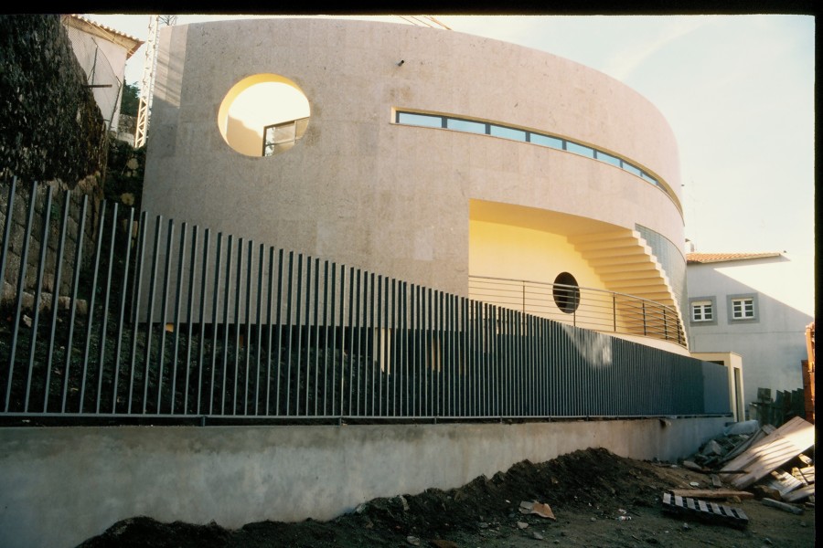 Casa M., Guarda - fachada principal.