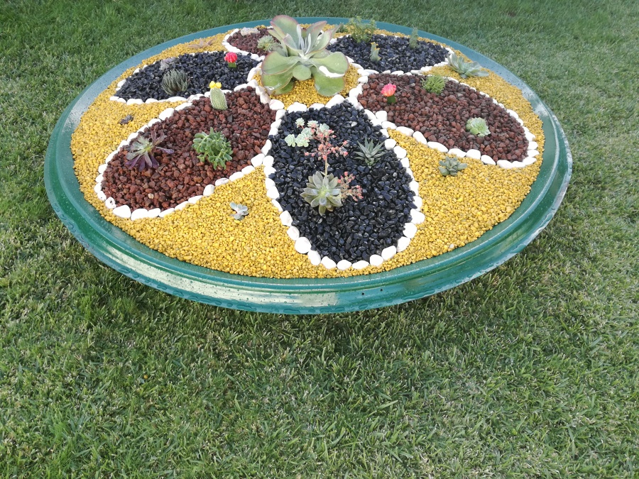 Construção de vaso para aproveitamento de material reciclável