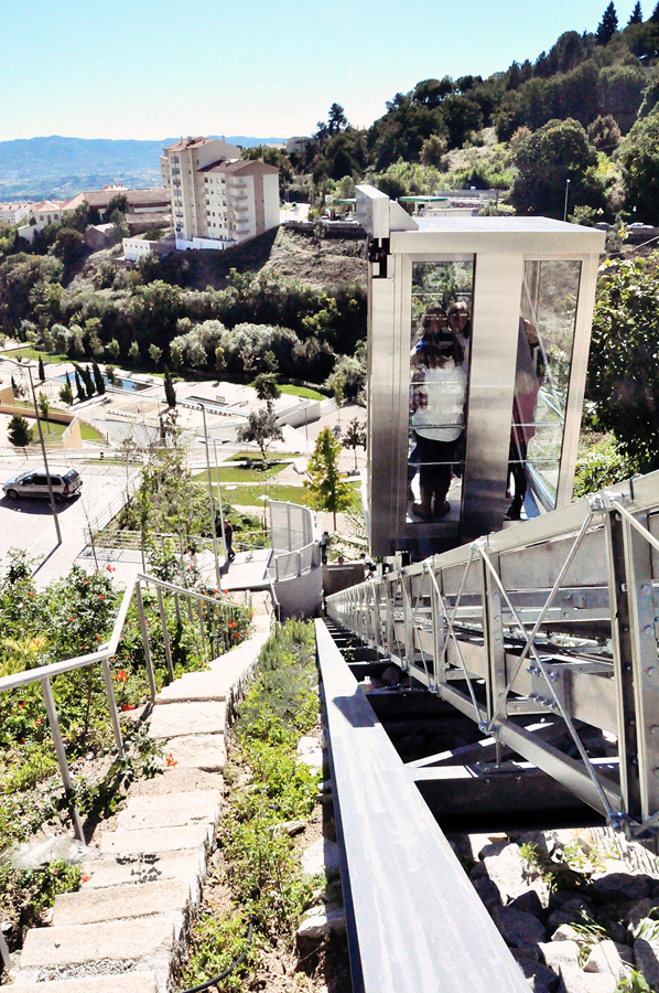 Elevador inclinado do Parque da Goldra na Covilhã