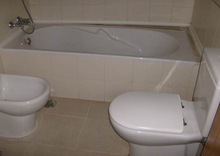 WC suite azul Alvito