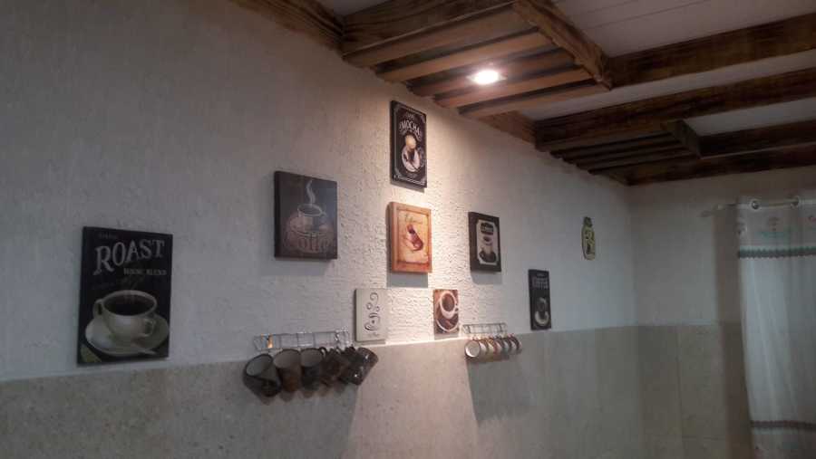 Forro em PVC e detalhes em pinus