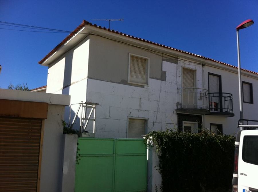 Isolamento térmico capoto e pintura