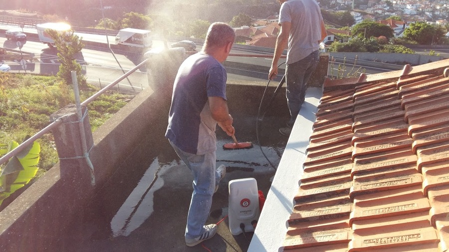 limpeza do pavimento para aplicação da impermeabilização