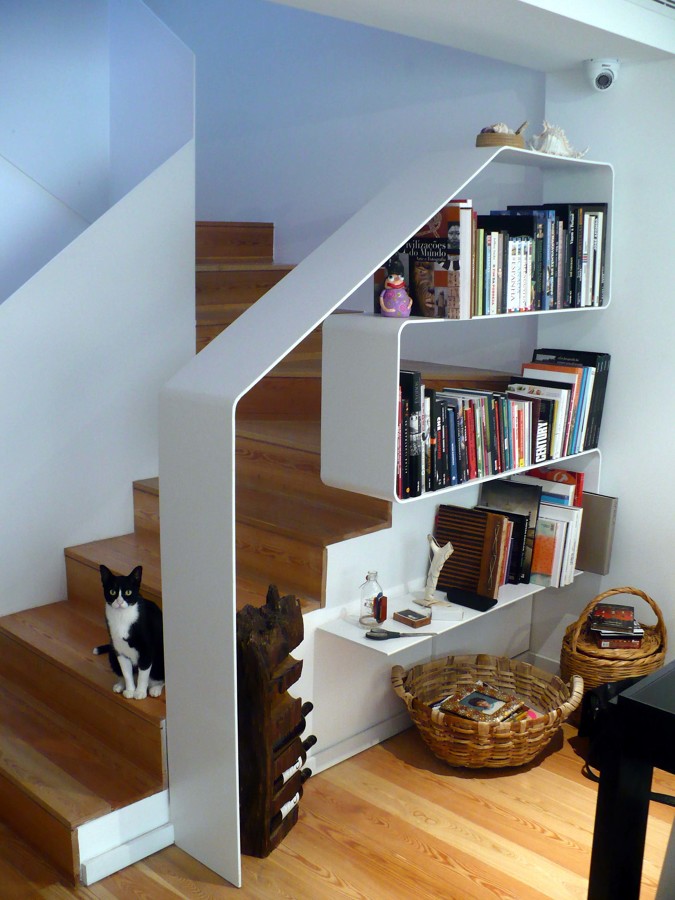 Piso 0 - Corrimão/estante