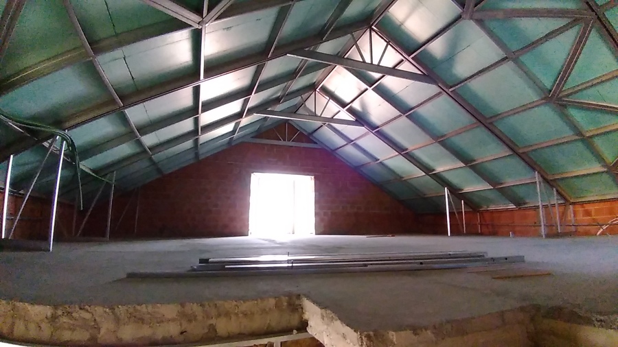 pormenor cobertura com estrutura em aço leve