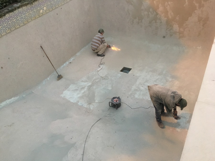 Raspagem mecânica para remoção de restos de tinta