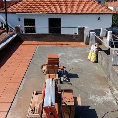 Impermeabilização e colocação de tijoleira