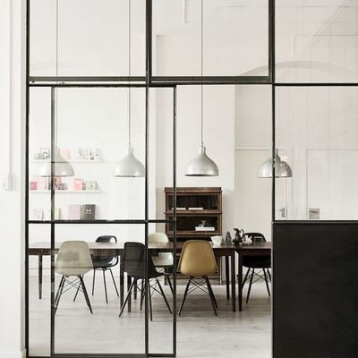 Na sala de estar ou na sala de jantar