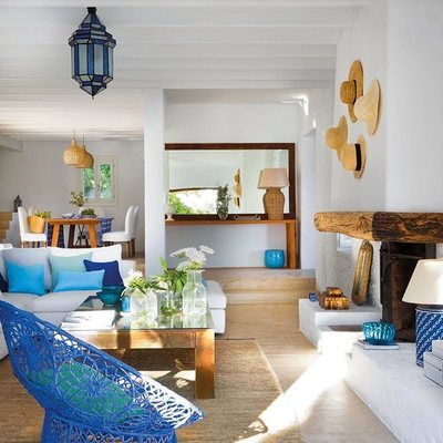 Uma sala Mediterrânica, com madeira recuperada