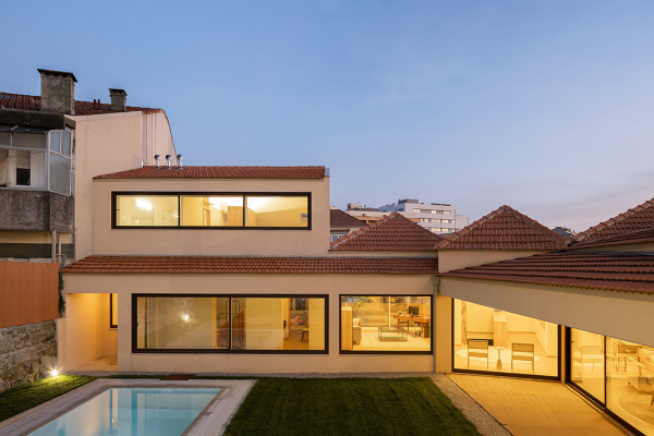 A Casa do Campo Lindo / House in Campo Lindo