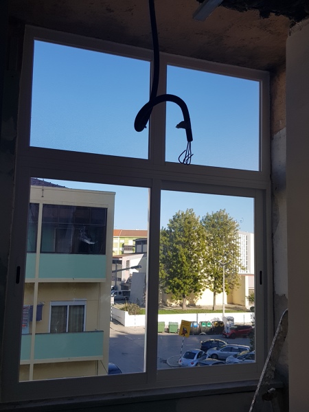 Marquise de aluminio branco e vidro duplo