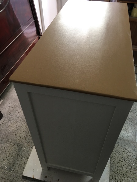 Restauro completo de móveis e Peças em Madeira