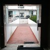 Colocar caixas de correio na porta do prédio