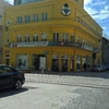 Reparar e pintar 38 caixilharias de madeira